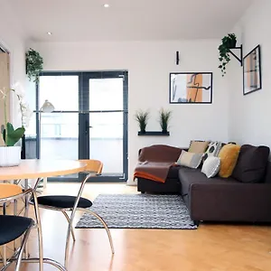 The Hayes By Mia Living 2 Bedroom In Centre Cardiff