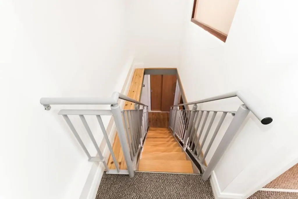 Nottingham Central Lace Market Apartment With Three Bedrooms And Free Parking 0*,